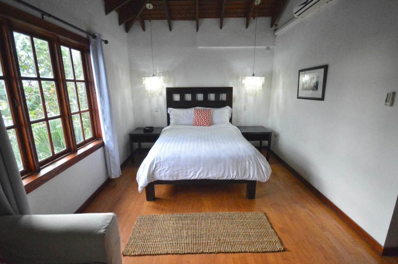 Villas Sur Mer Negril Bagian luar foto