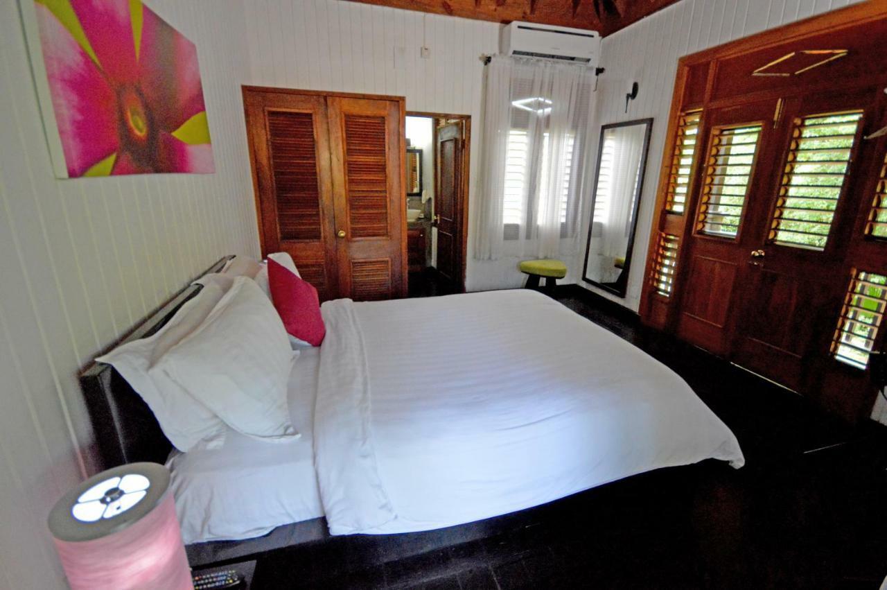 Villas Sur Mer Negril Bagian luar foto