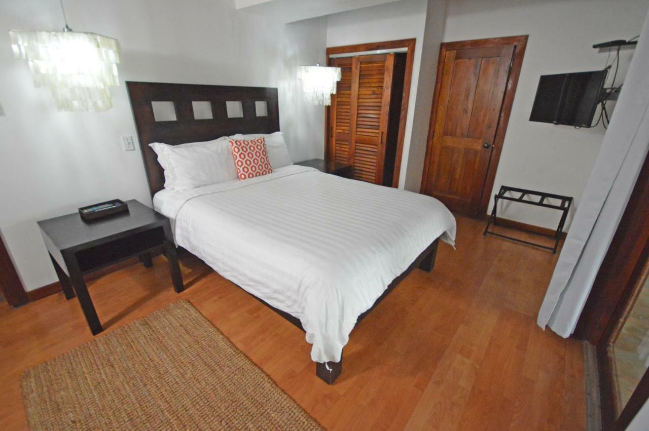 Villas Sur Mer Negril Bagian luar foto