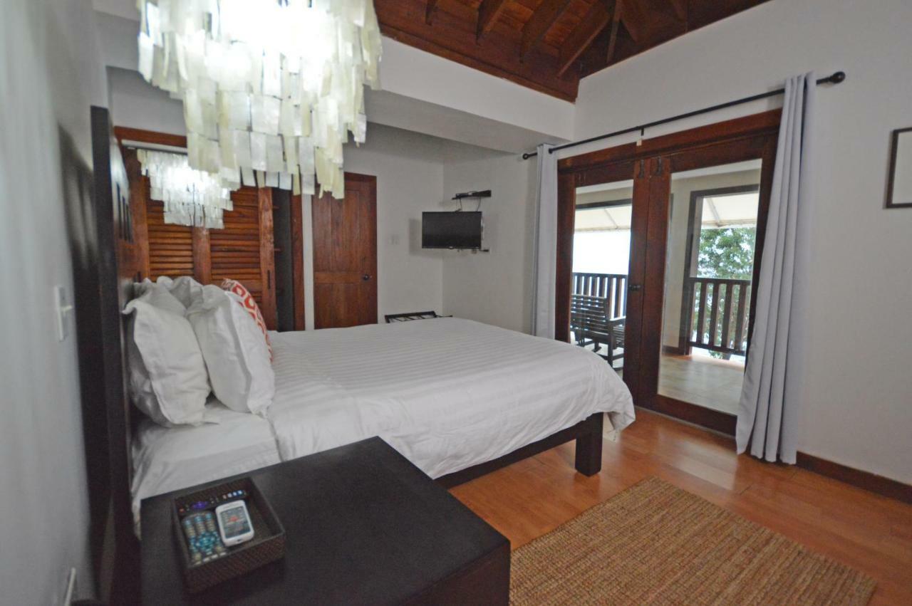 Villas Sur Mer Negril Bagian luar foto