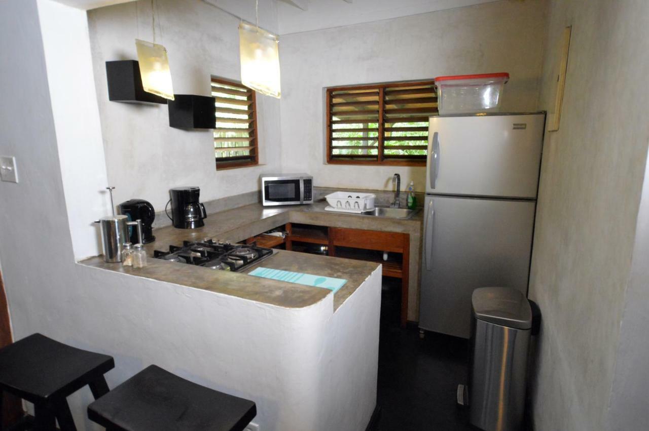 Villas Sur Mer Negril Bagian luar foto